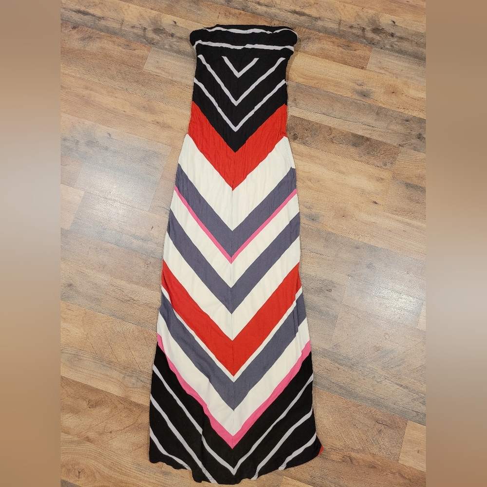 Chevron Patterned Maxi Skirt